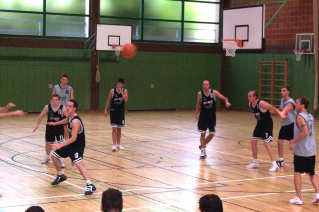 MATCHS AMICAUX 04